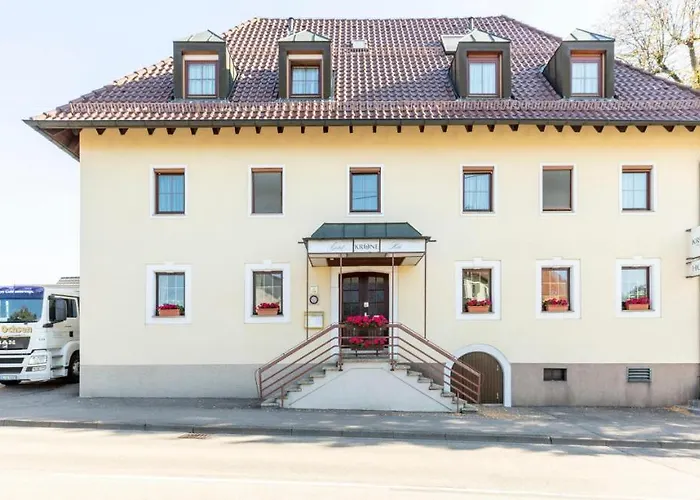 Hotel Krone Strassdorf